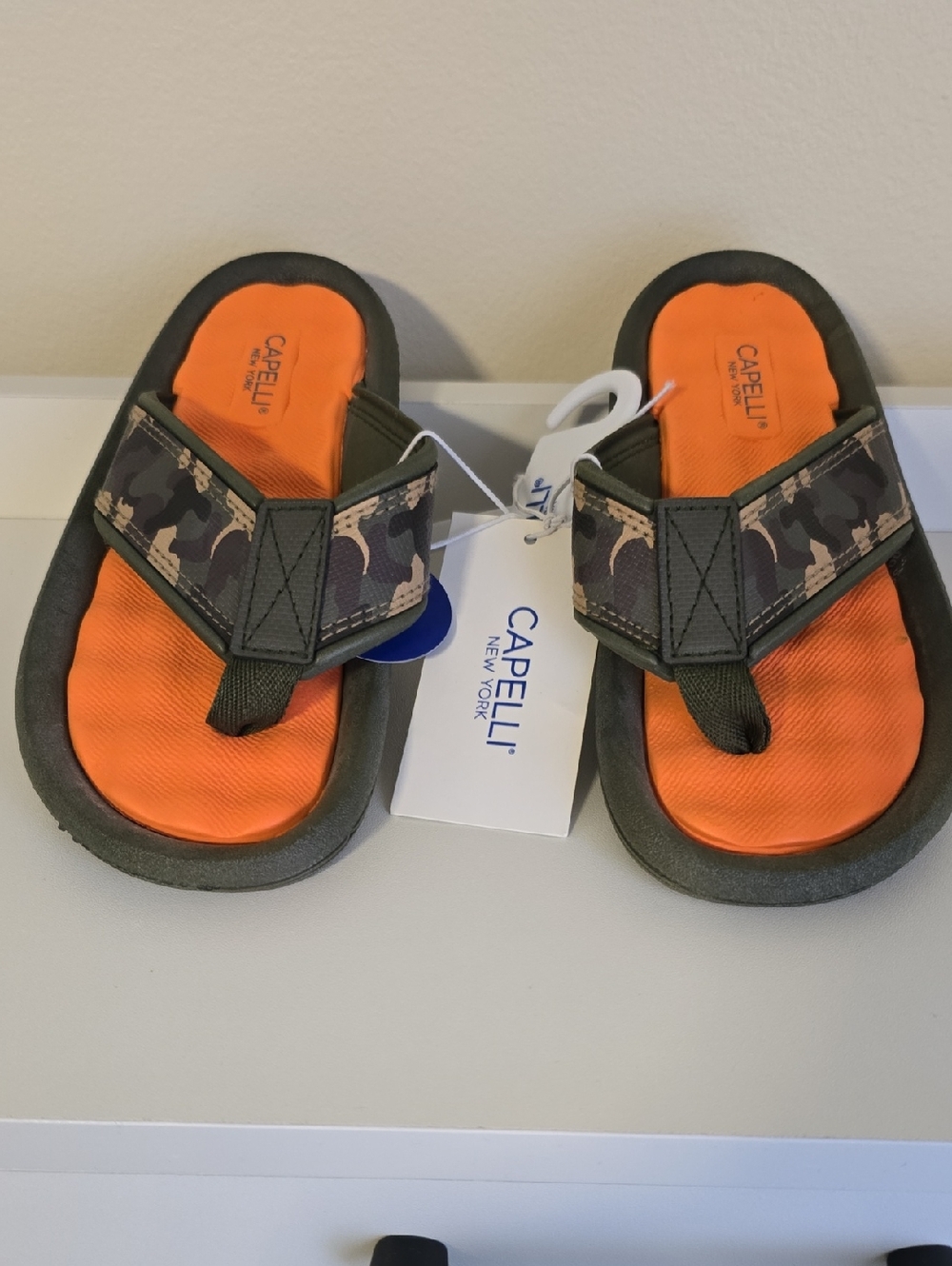 NWT Capelli of New York Kids' Orange Footbed Camo Strap Flip Flops Boys Size 1